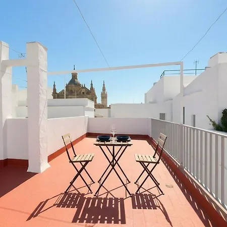 Atico Centrico Con Balcones Y Vistas A La Giralda Daire